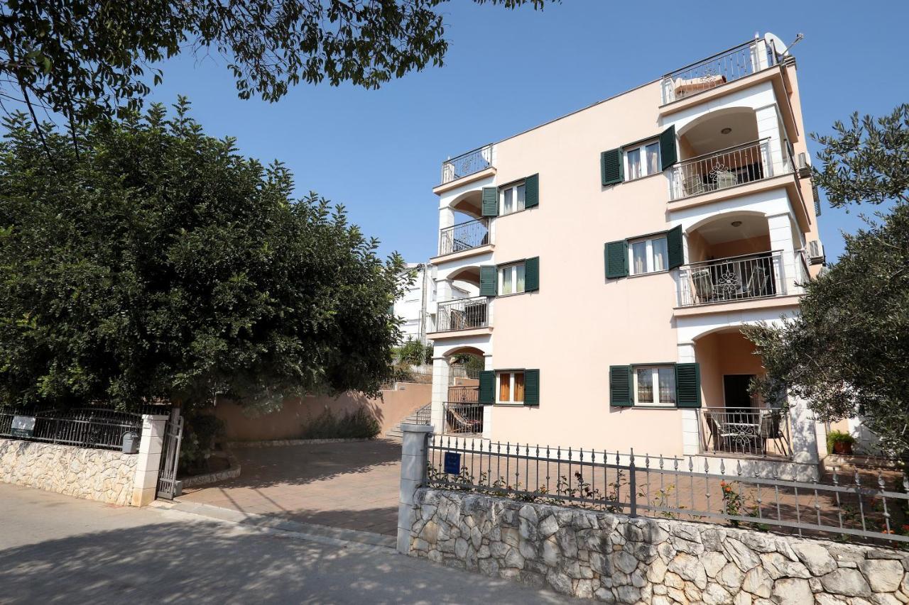 Vila Kuzmanic Trogir Exterior foto